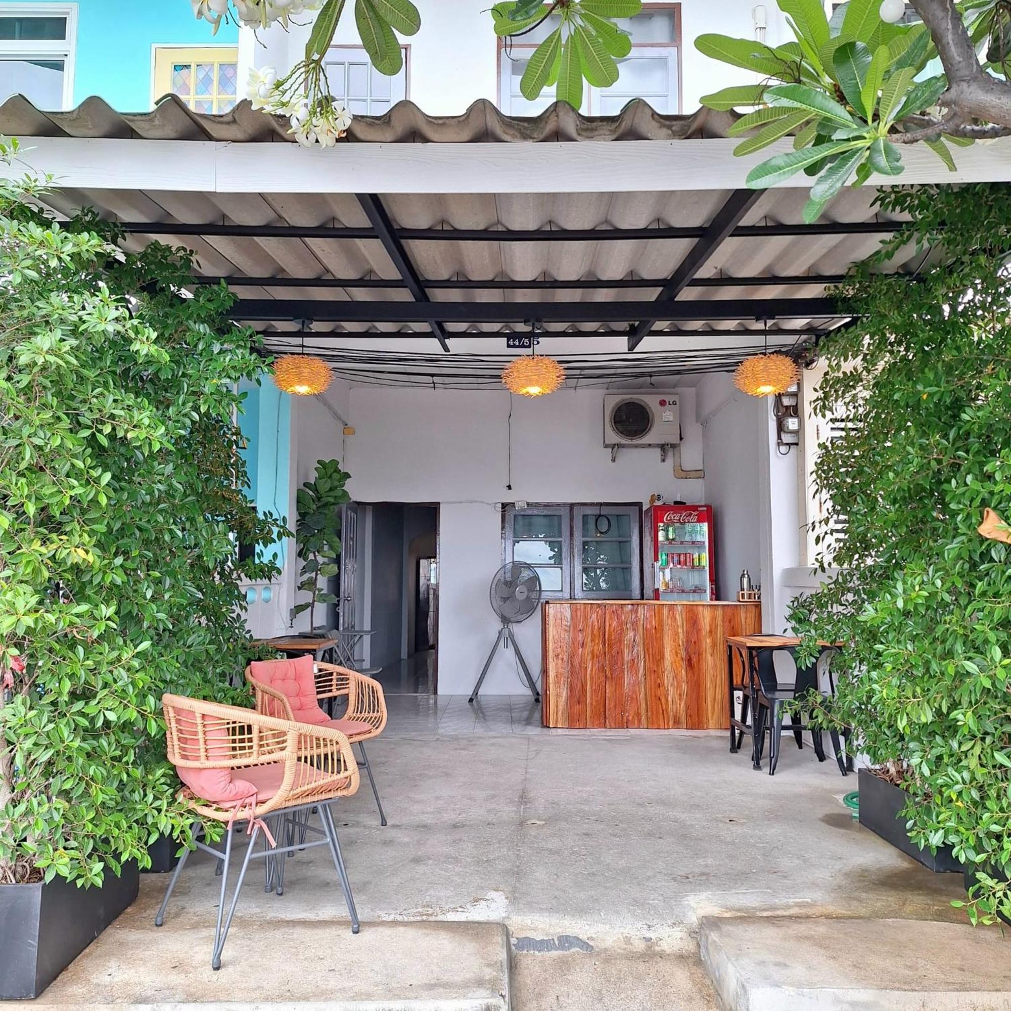 Jungle Cafe And Guesthouse Prachuap Khiri Khan Exterior photo