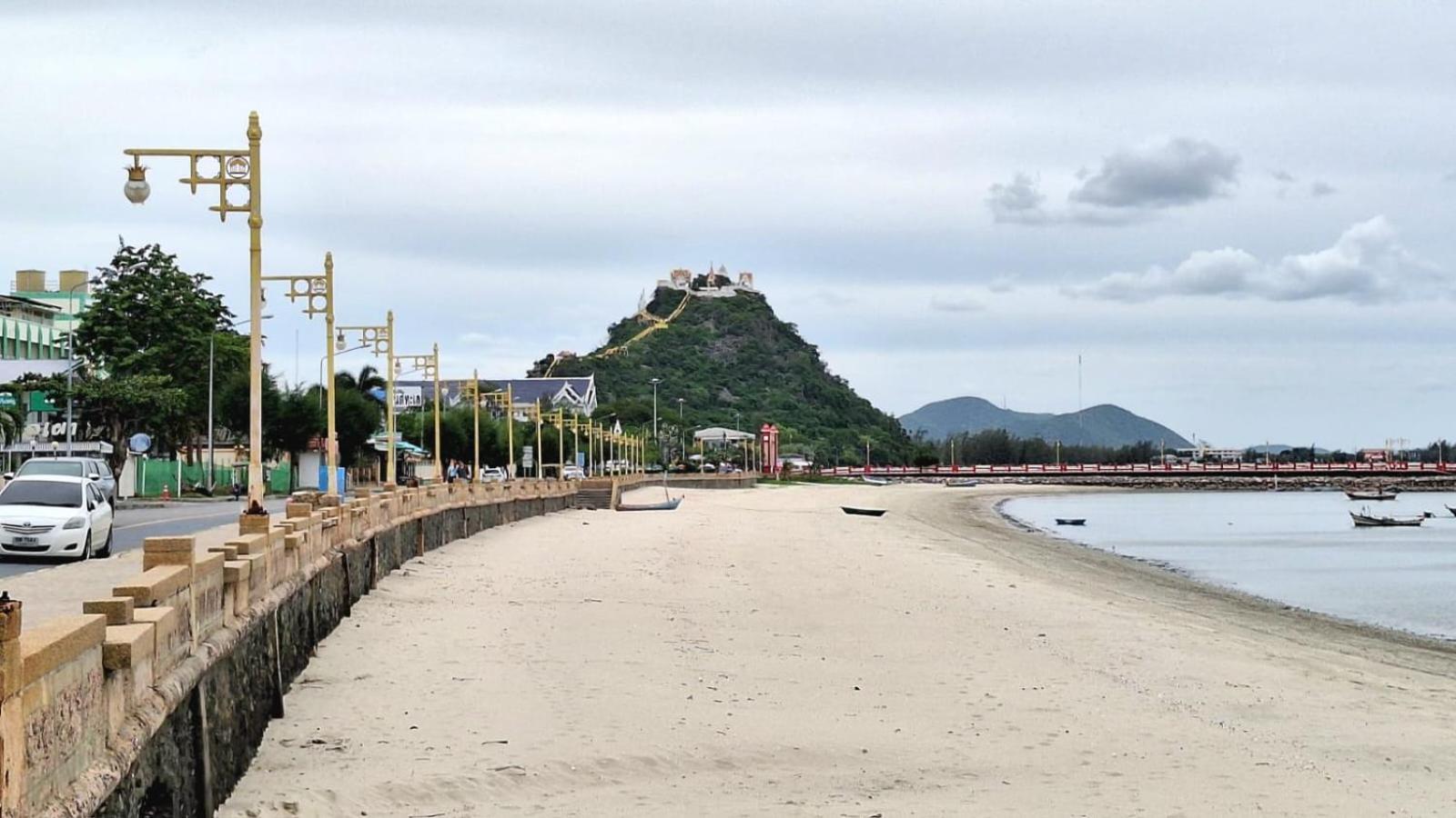 Jungle Cafe And Guesthouse Prachuap Khiri Khan Exterior photo